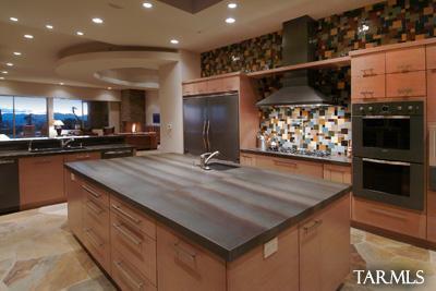2304 E Sentry Ridge Court