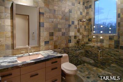 2304 E Sentry Ridge Court