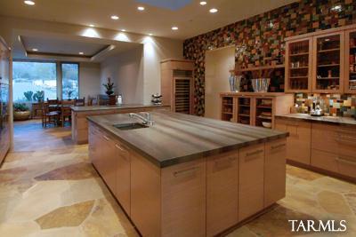 2304 E Sentry Ridge Court