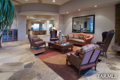 2304 E Sentry Ridge Court