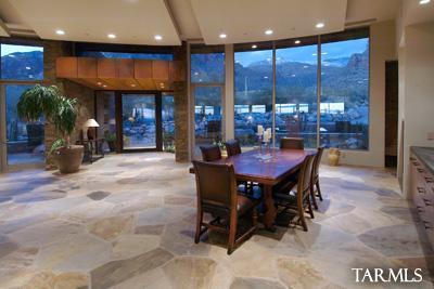 2304 E Sentry Ridge Court