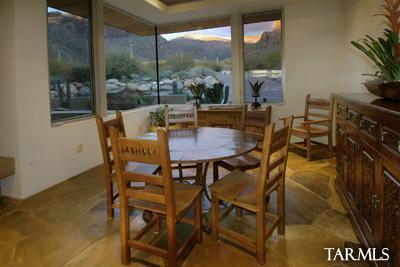 2304 E Sentry Ridge Court
