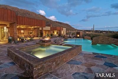 2304 E Sentry Ridge Court