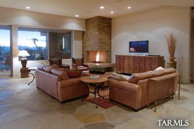 2304 E Sentry Ridge Court