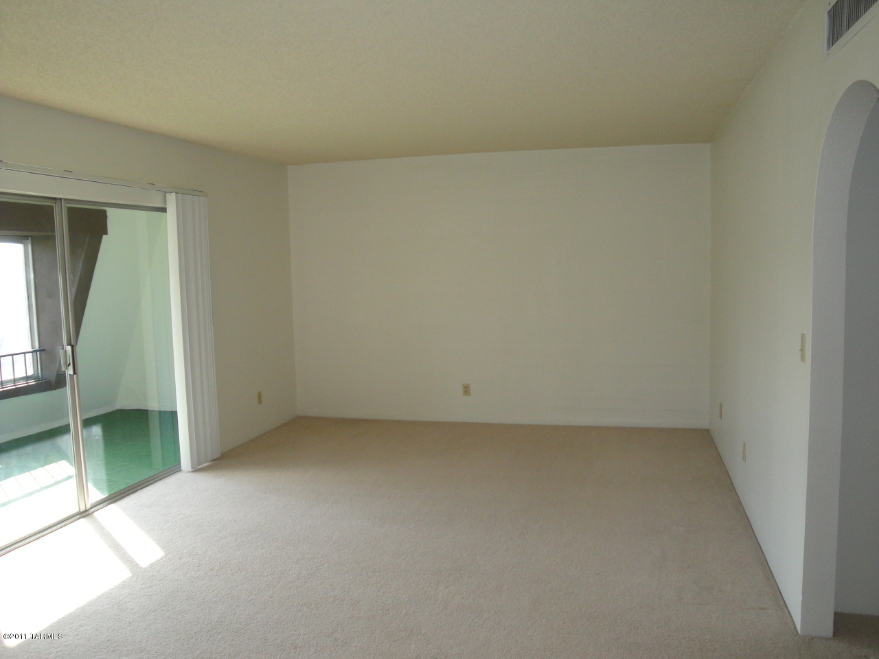 2525 E Prince Road Unit: 27