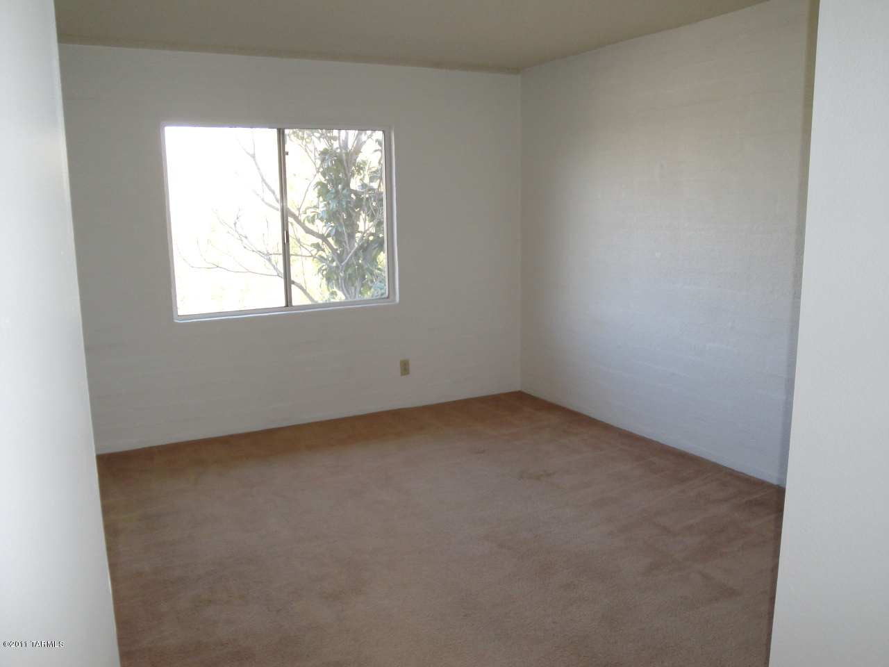 2525 E Prince Road Unit: 27