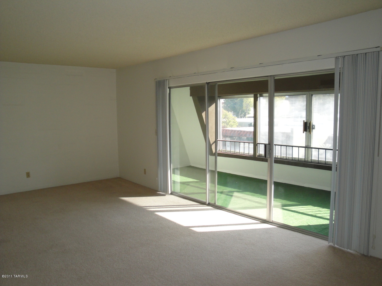 2525 E Prince Road Unit: 27