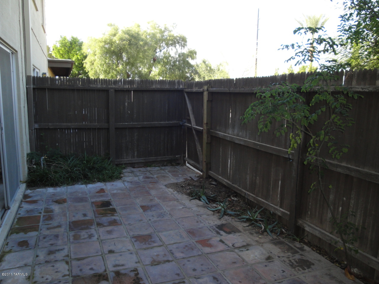 2525 E Prince Road Unit: 27
