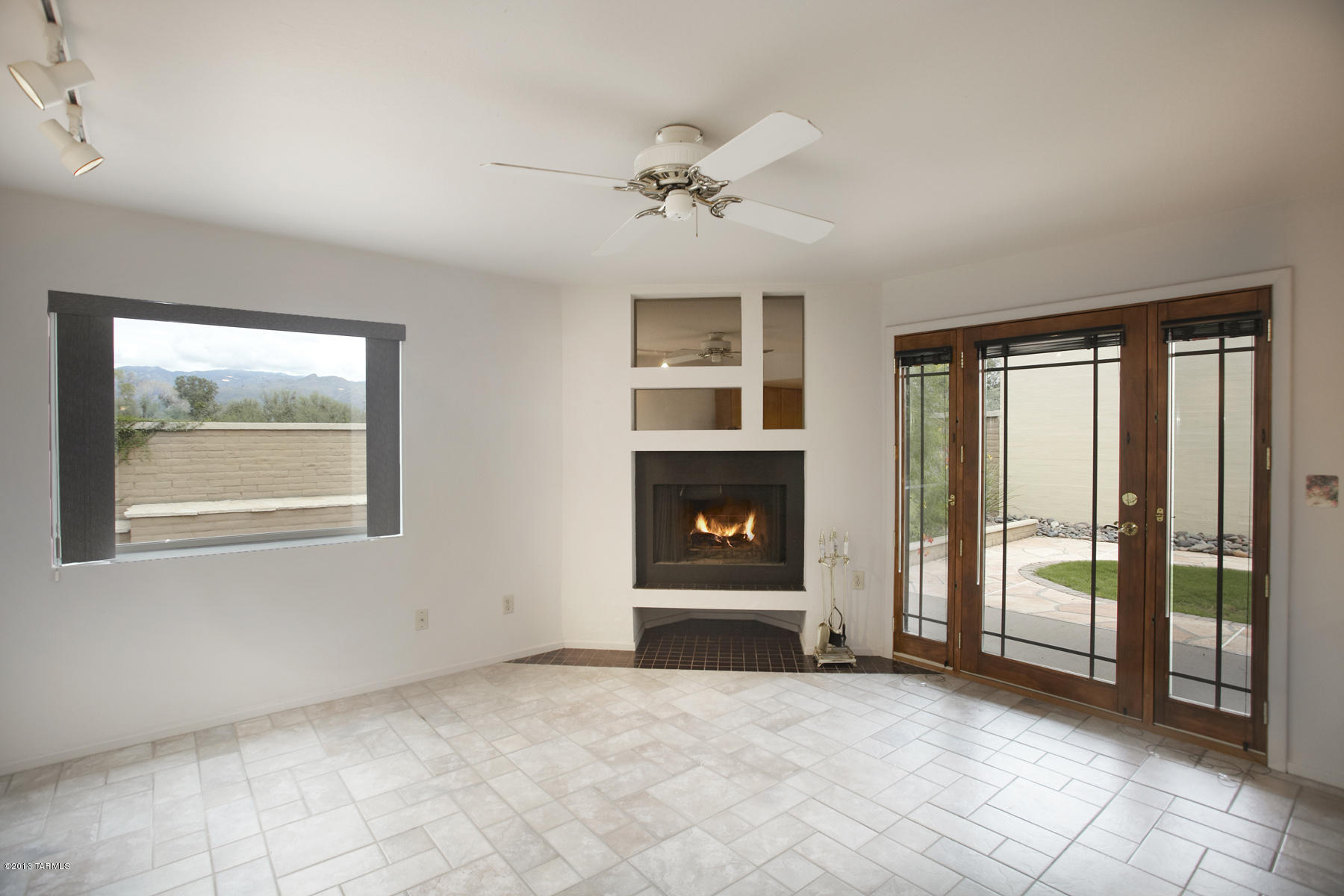 8951 E Seneca Street