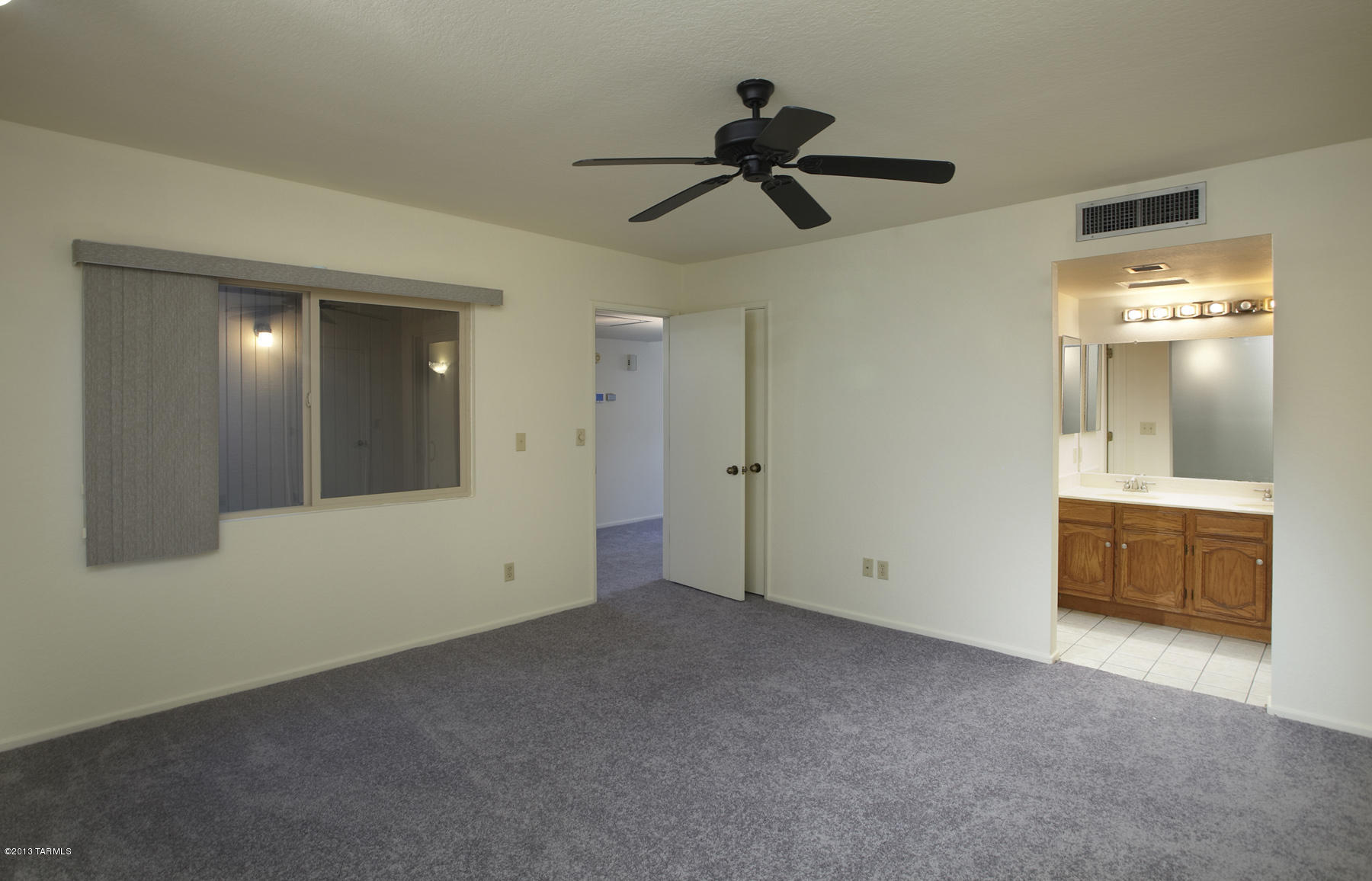 8951 E Seneca Street