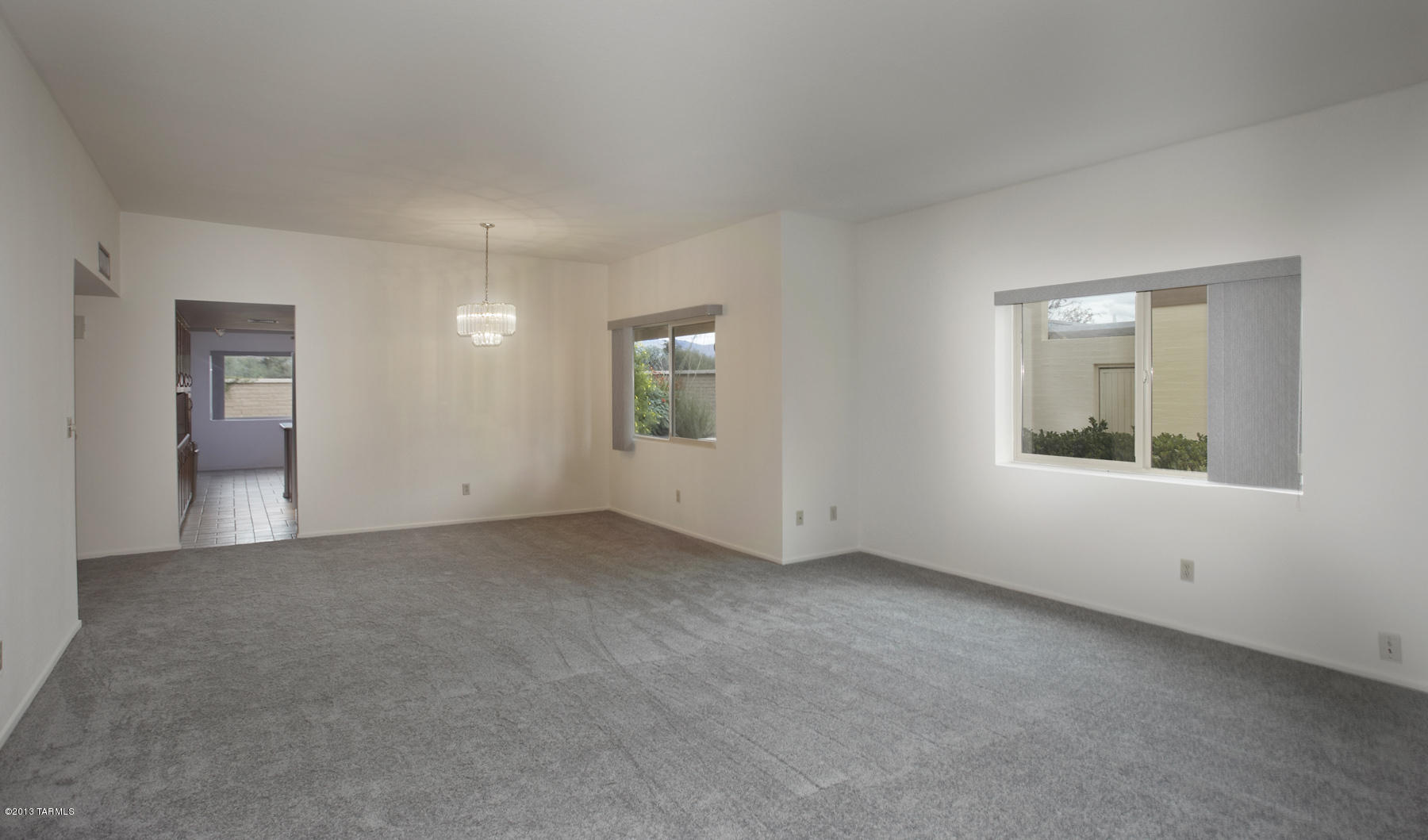 8951 E Seneca Street