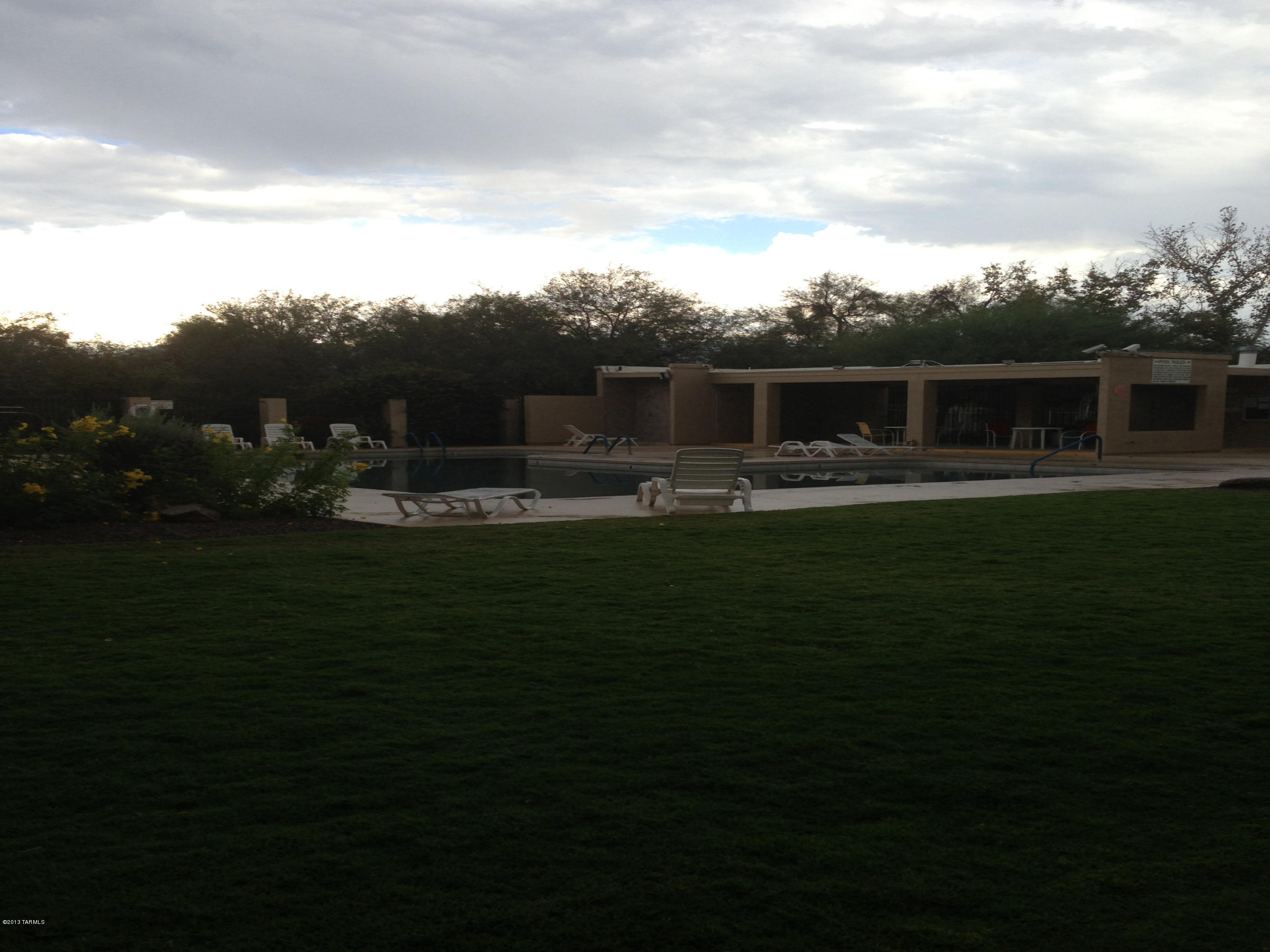 8951 E Seneca Street