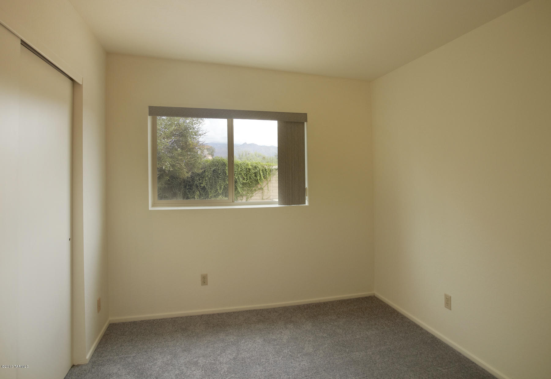 8951 E Seneca Street