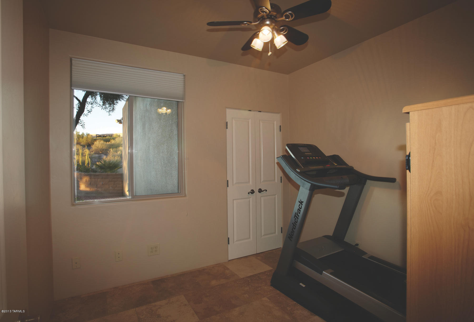 4901 N Avenida De Castilla