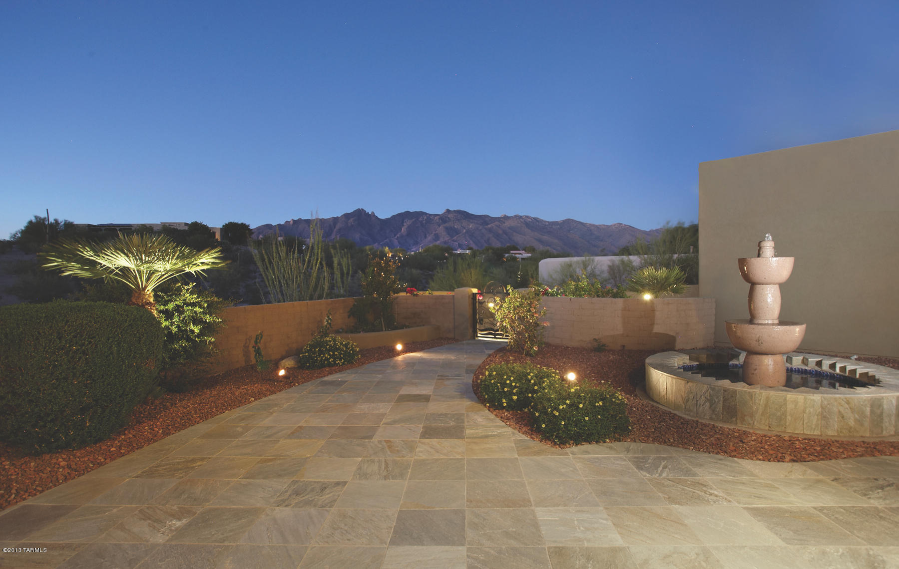 4901 N Avenida De Castilla