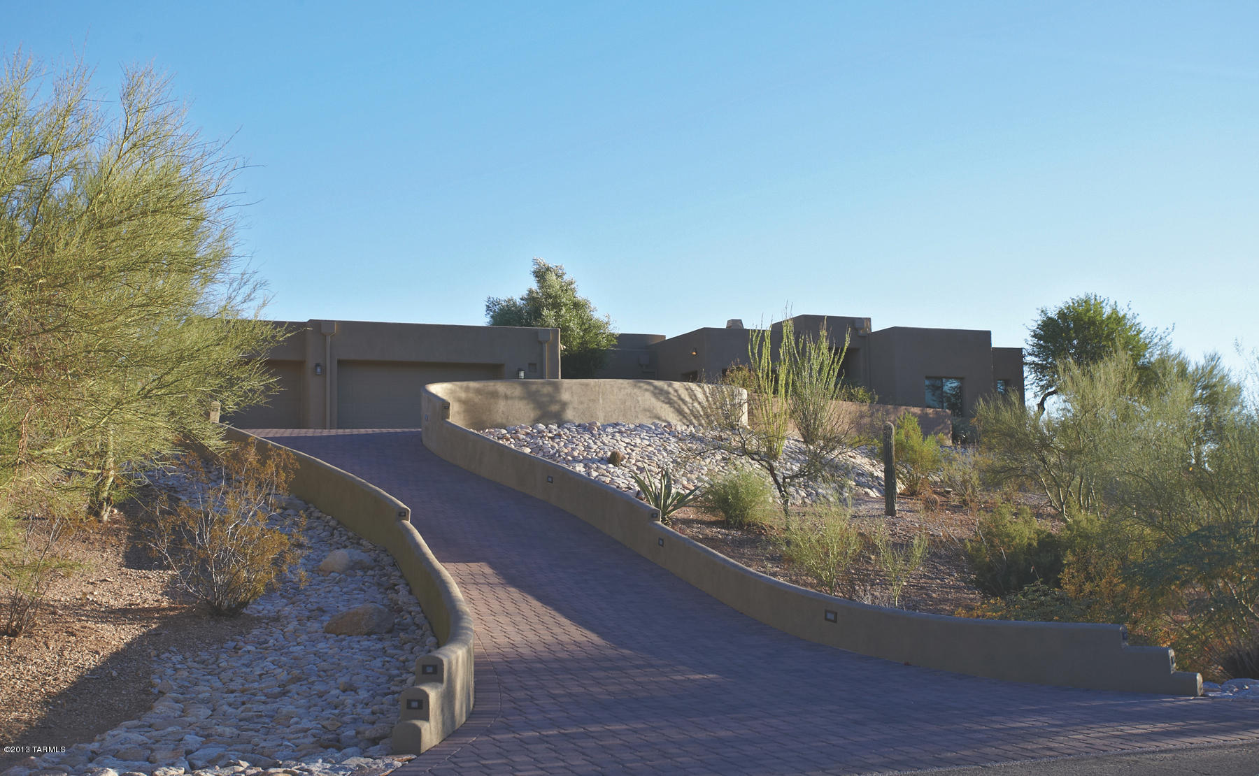 4901 N Avenida De Castilla