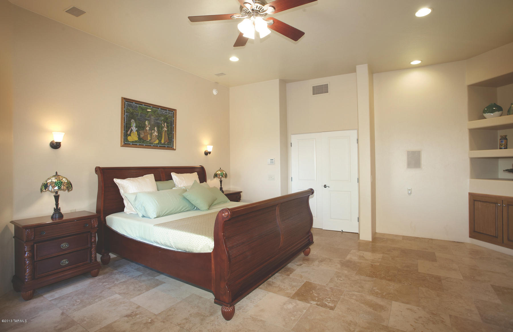 4901 N Avenida De Castilla