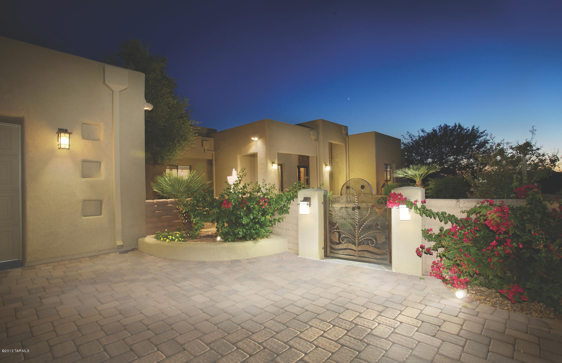 4901 N Avenida De Castilla
