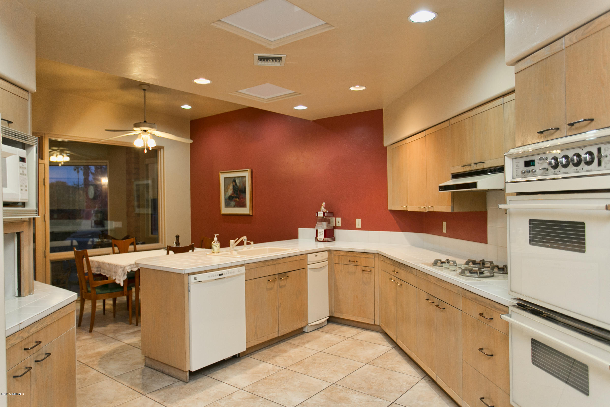 3715 N Pantano Road