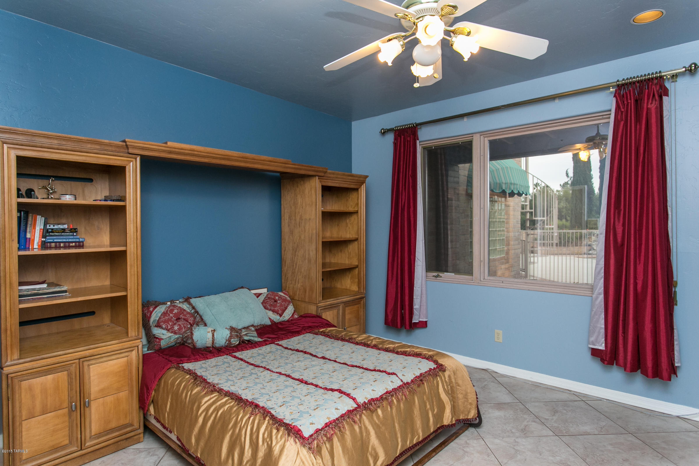 3715 N Pantano Road