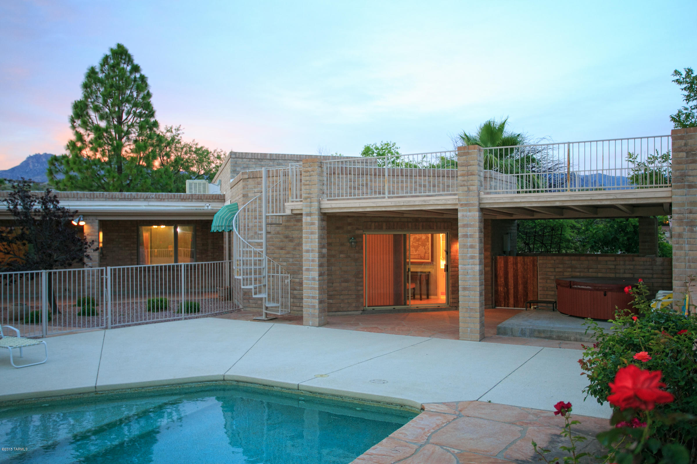 3715 N Pantano Road