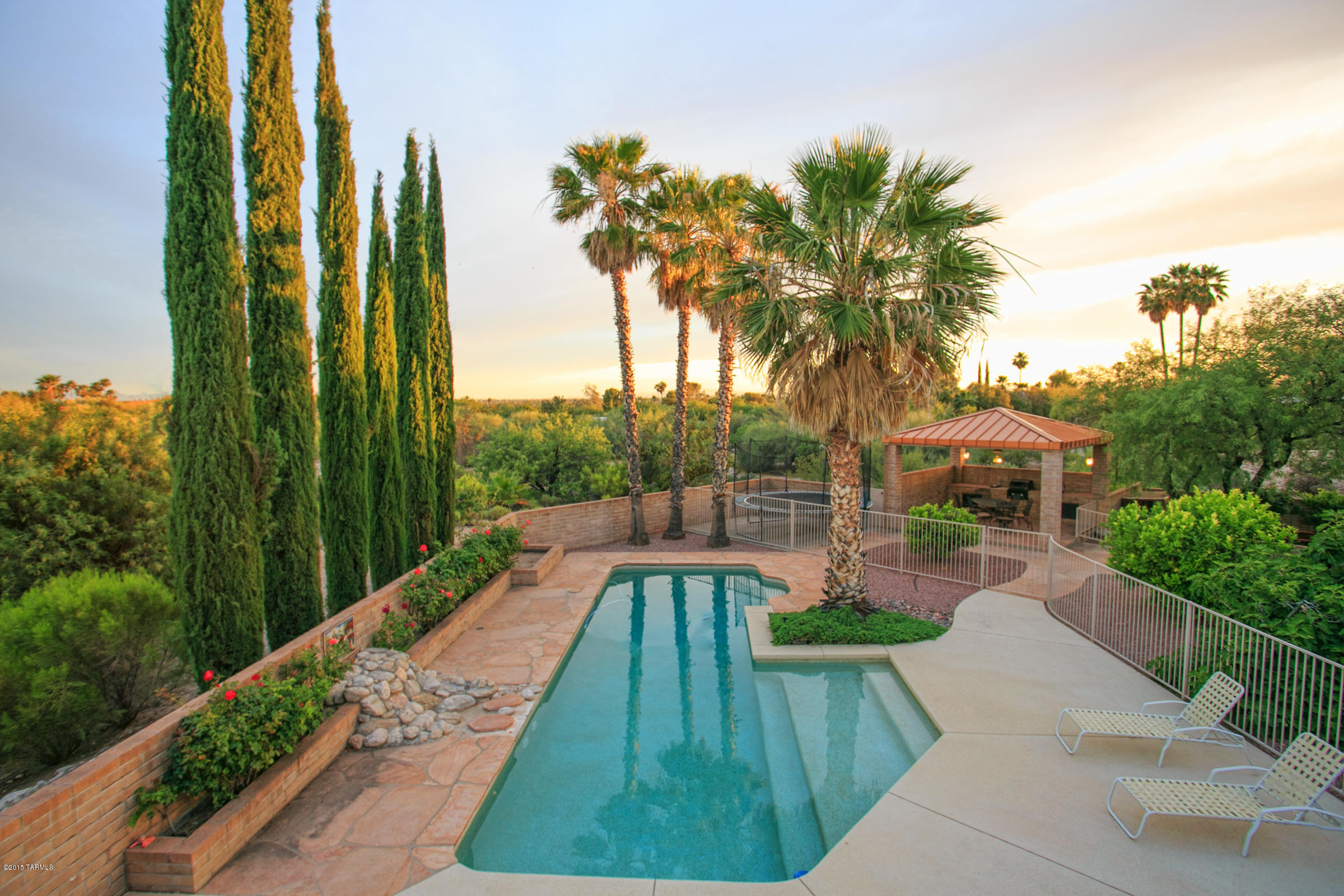 3715 N Pantano Road