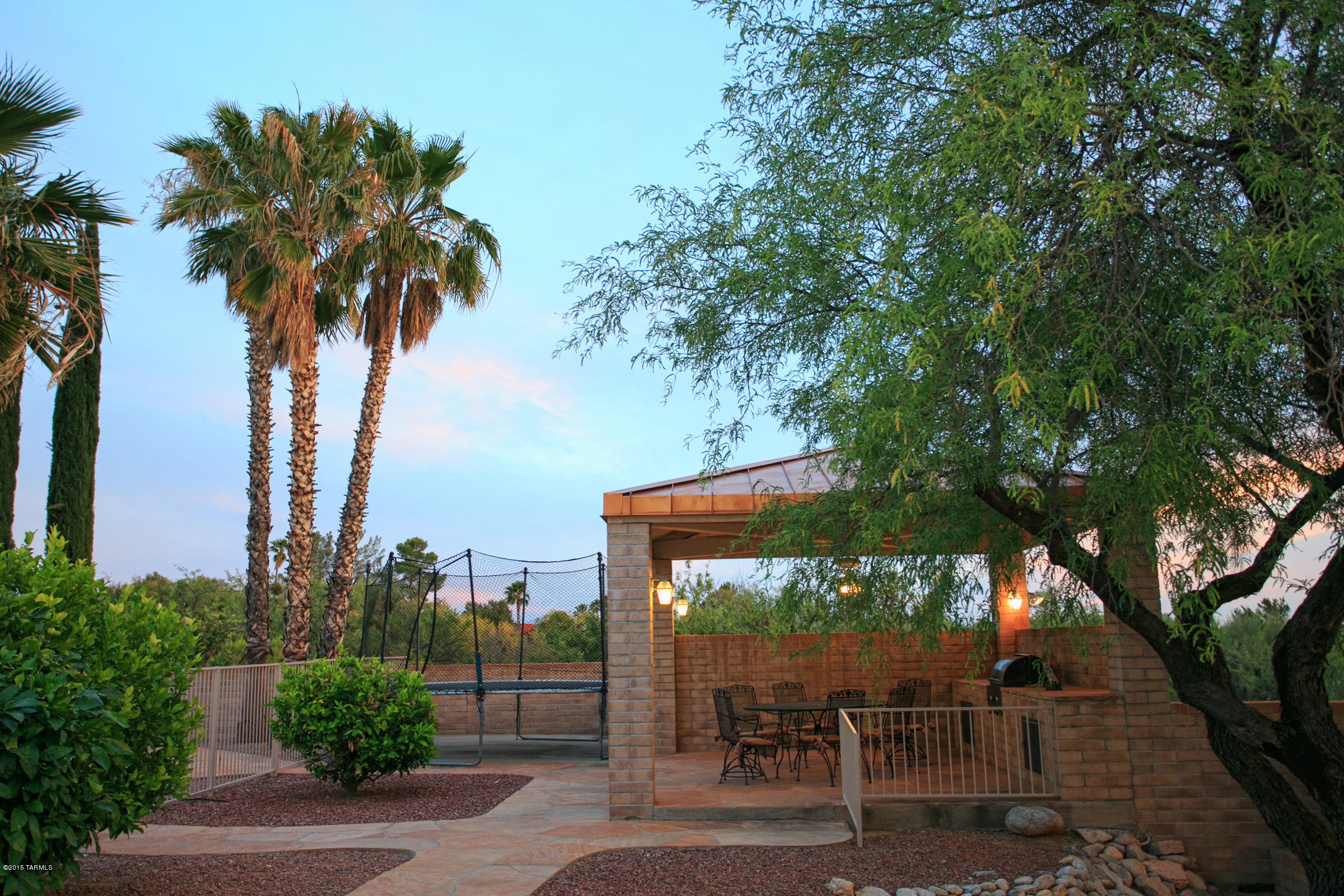 3715 N Pantano Road