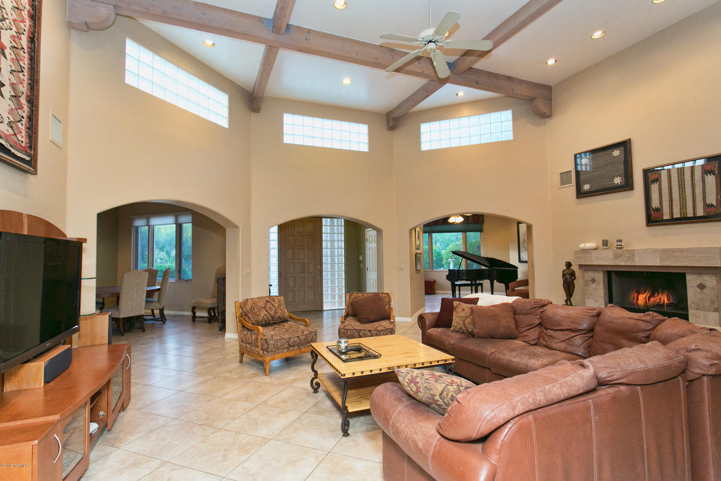 3715 N Pantano Road