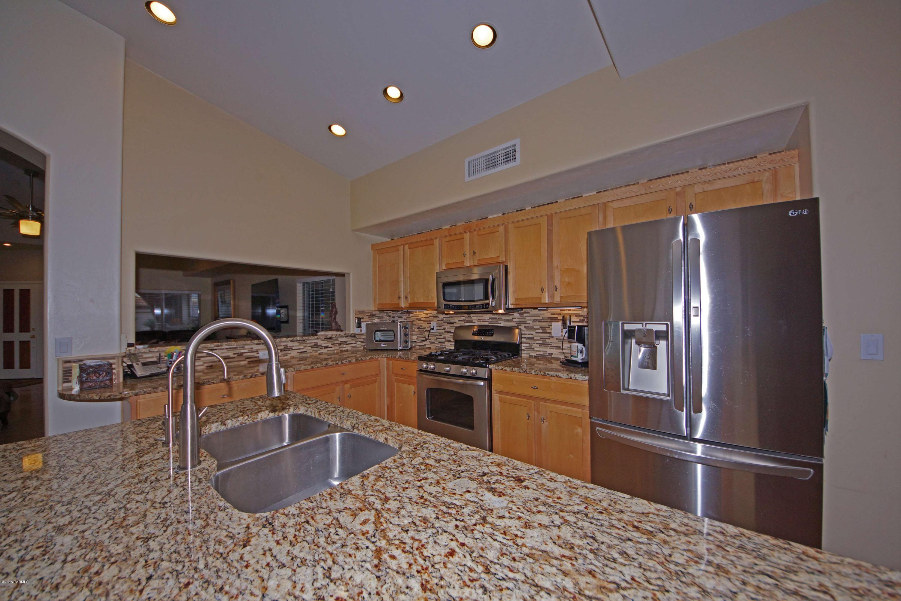 488 W Sunview Drive