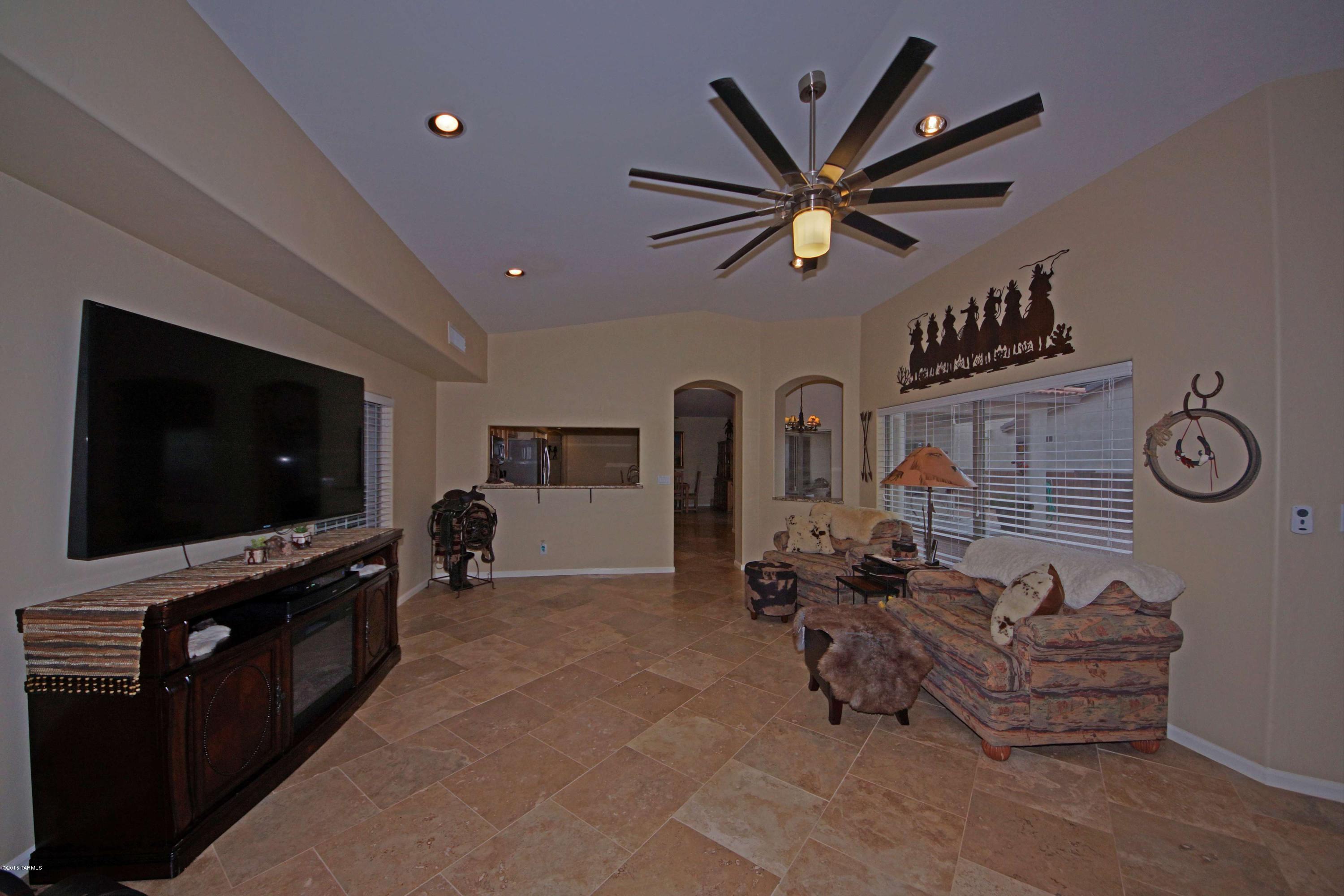 488 W Sunview Drive