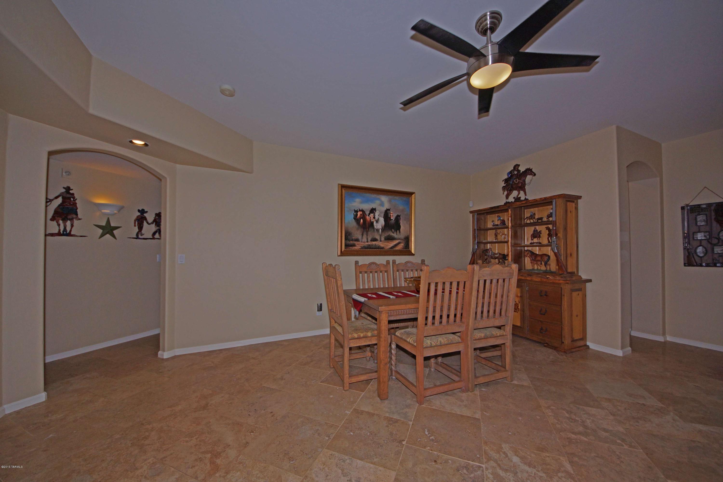 488 W Sunview Drive