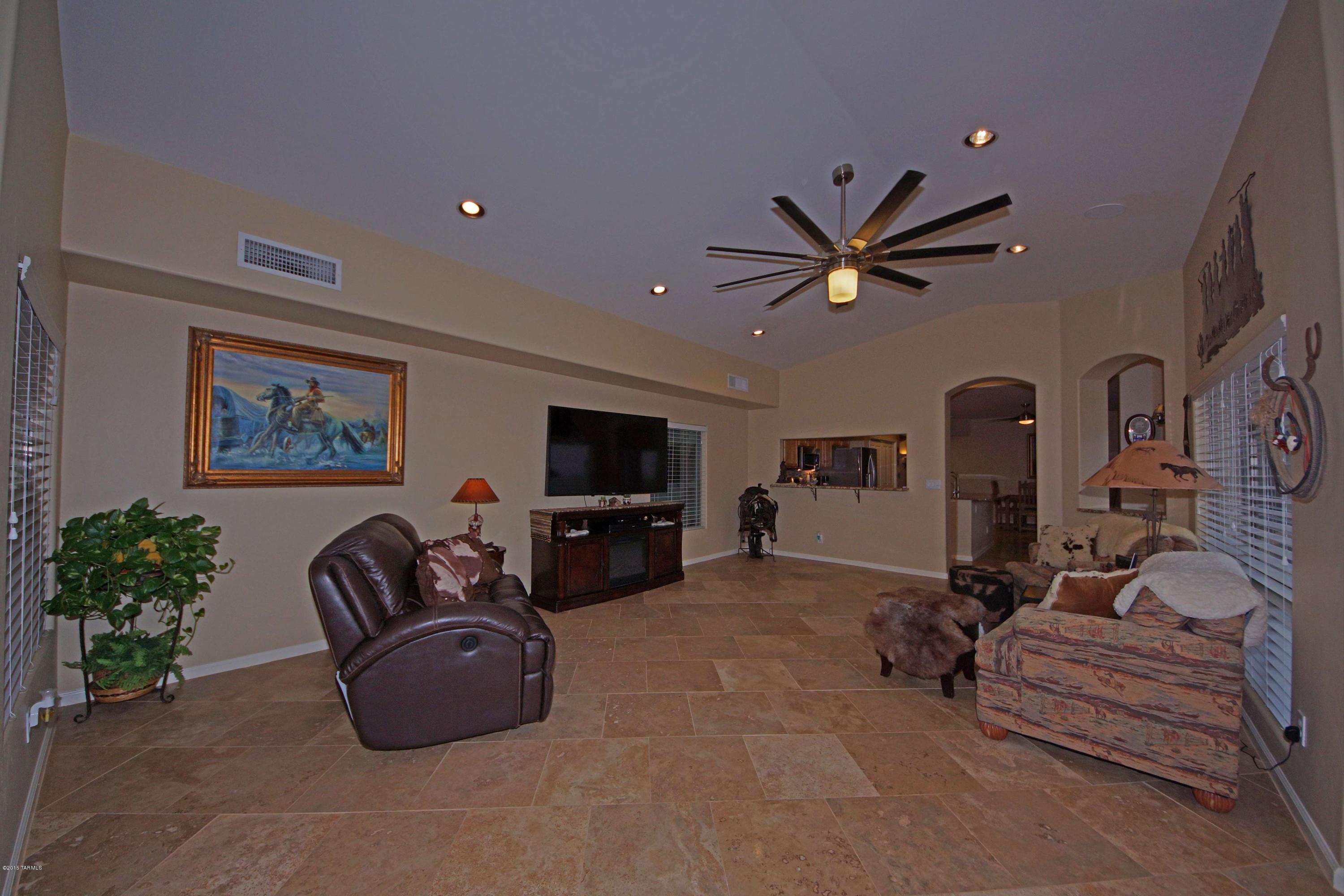 488 W Sunview Drive