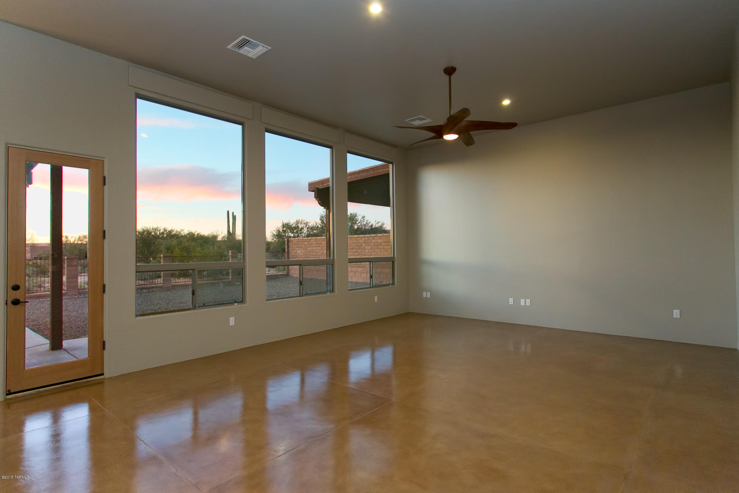 12295 N Sunrise Shadow Drive