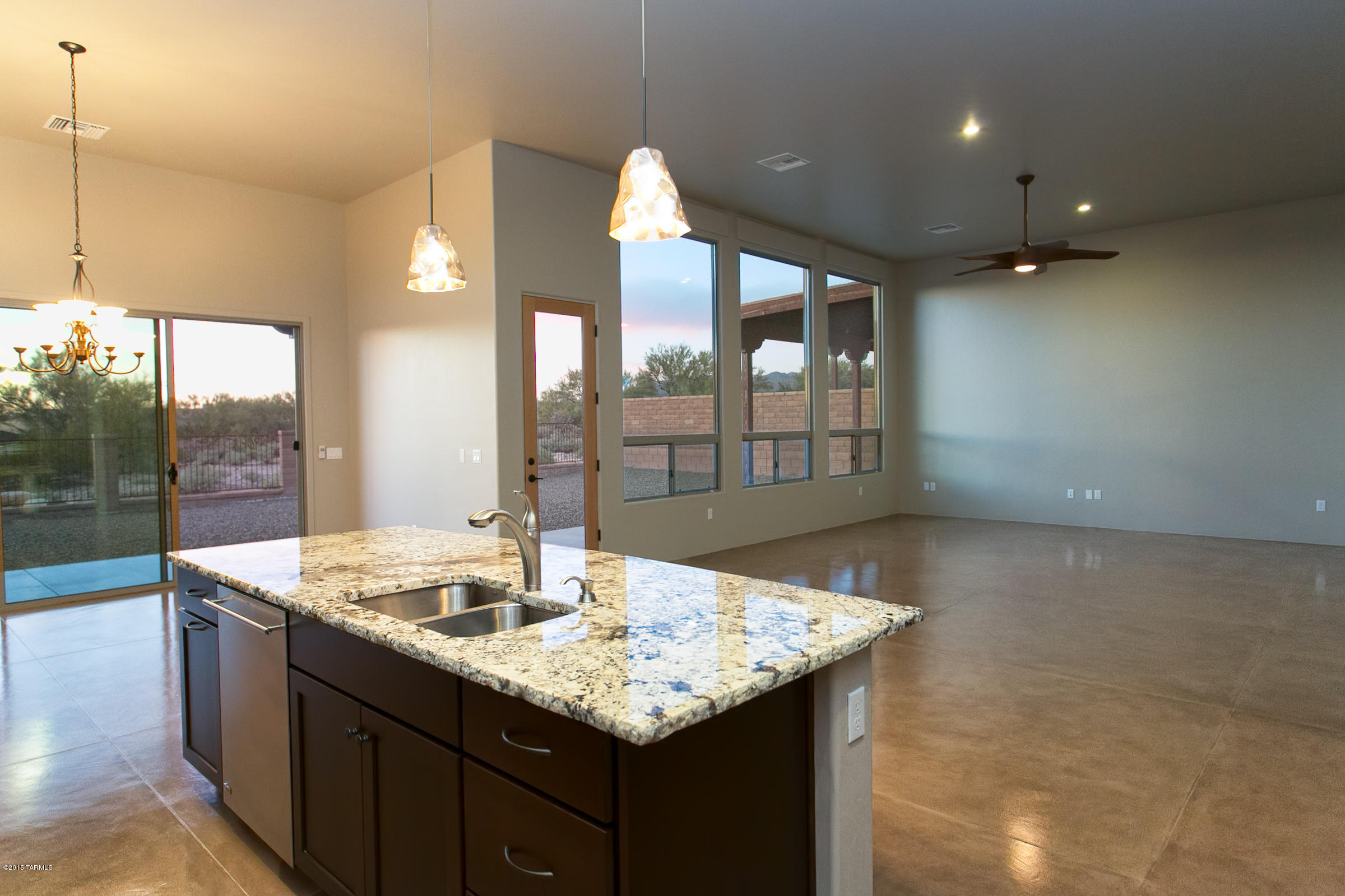 12295 N Sunrise Shadow Drive