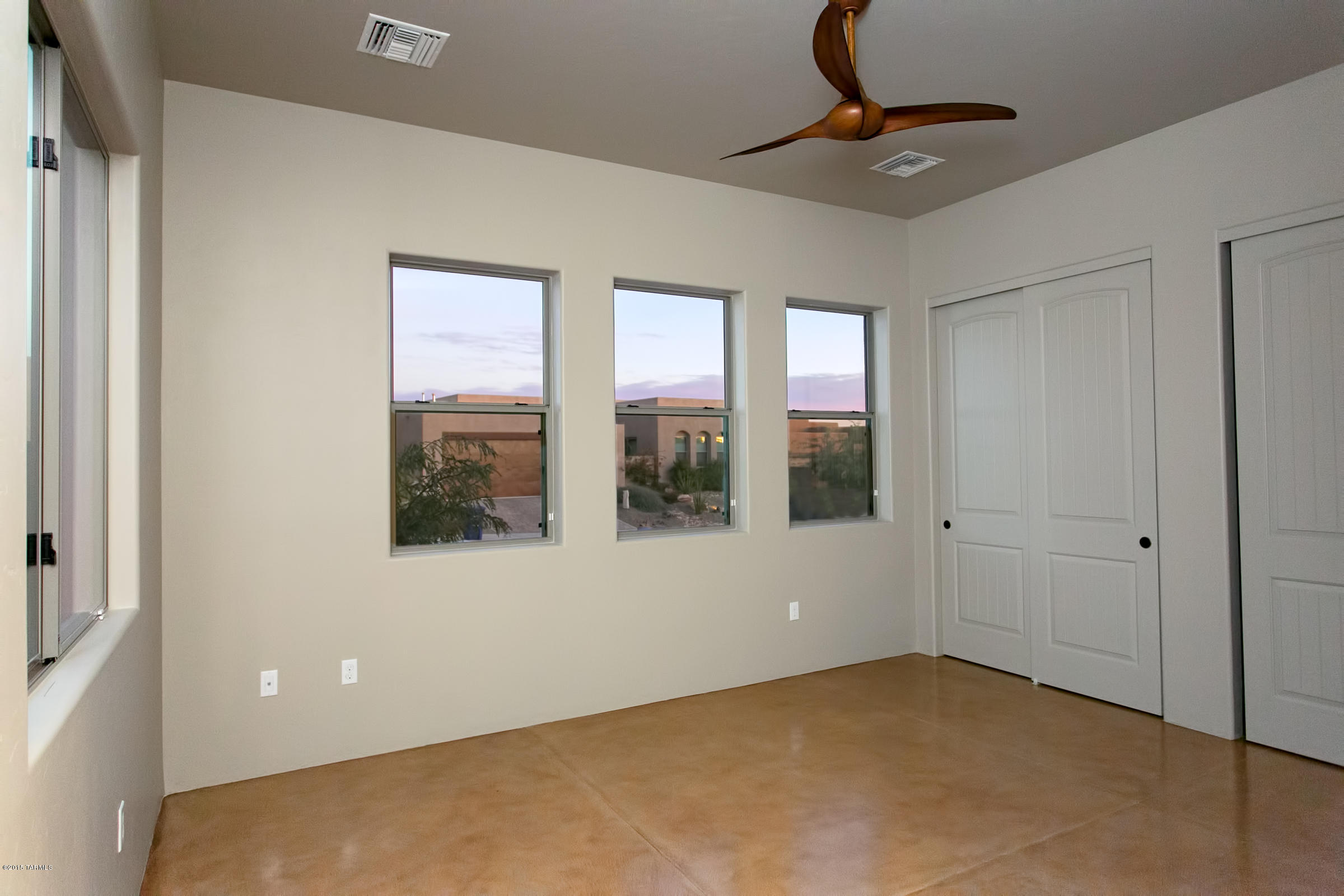 12295 N Sunrise Shadow Drive