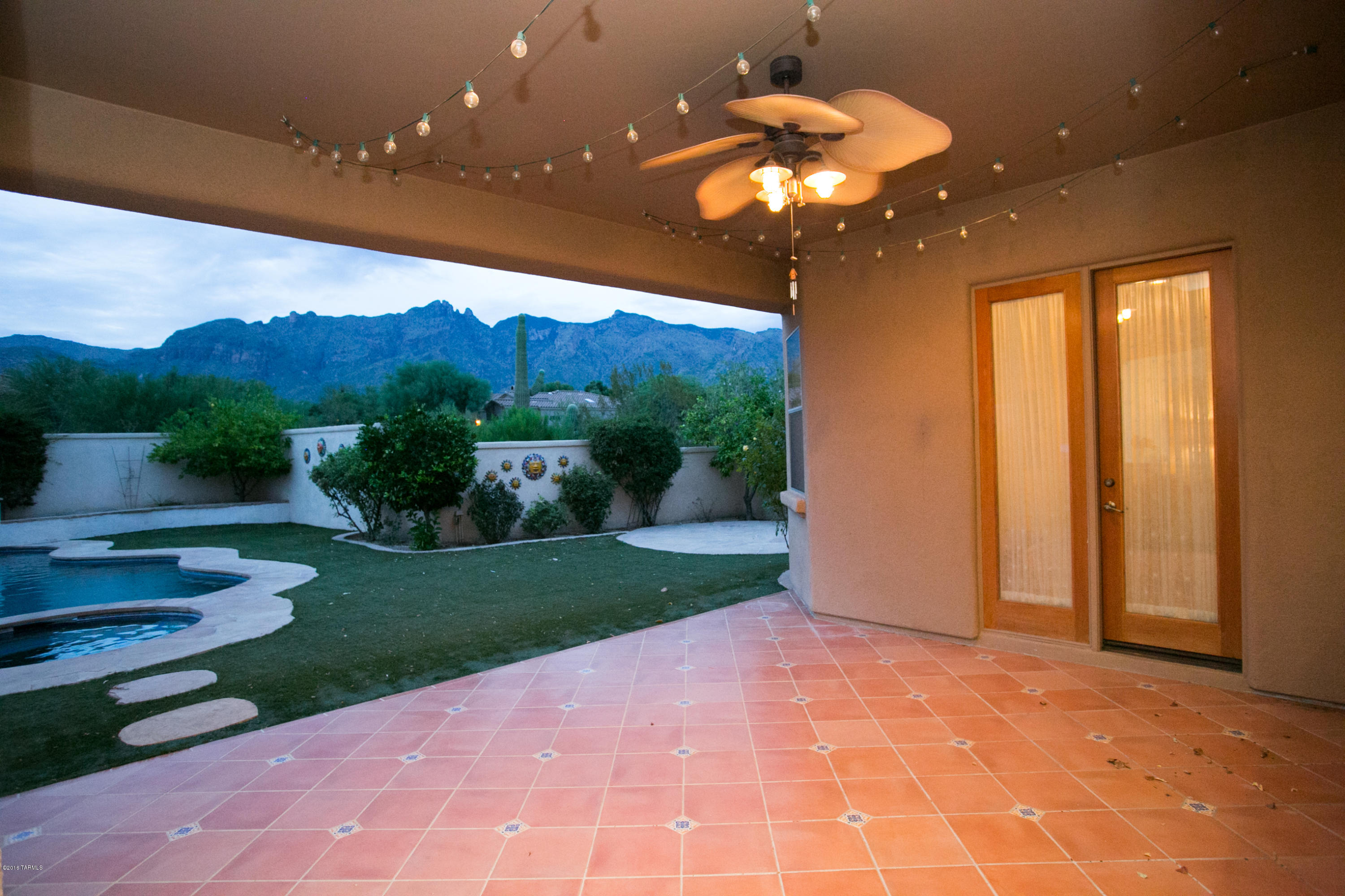 6115 N Placita Manantial La Paloma