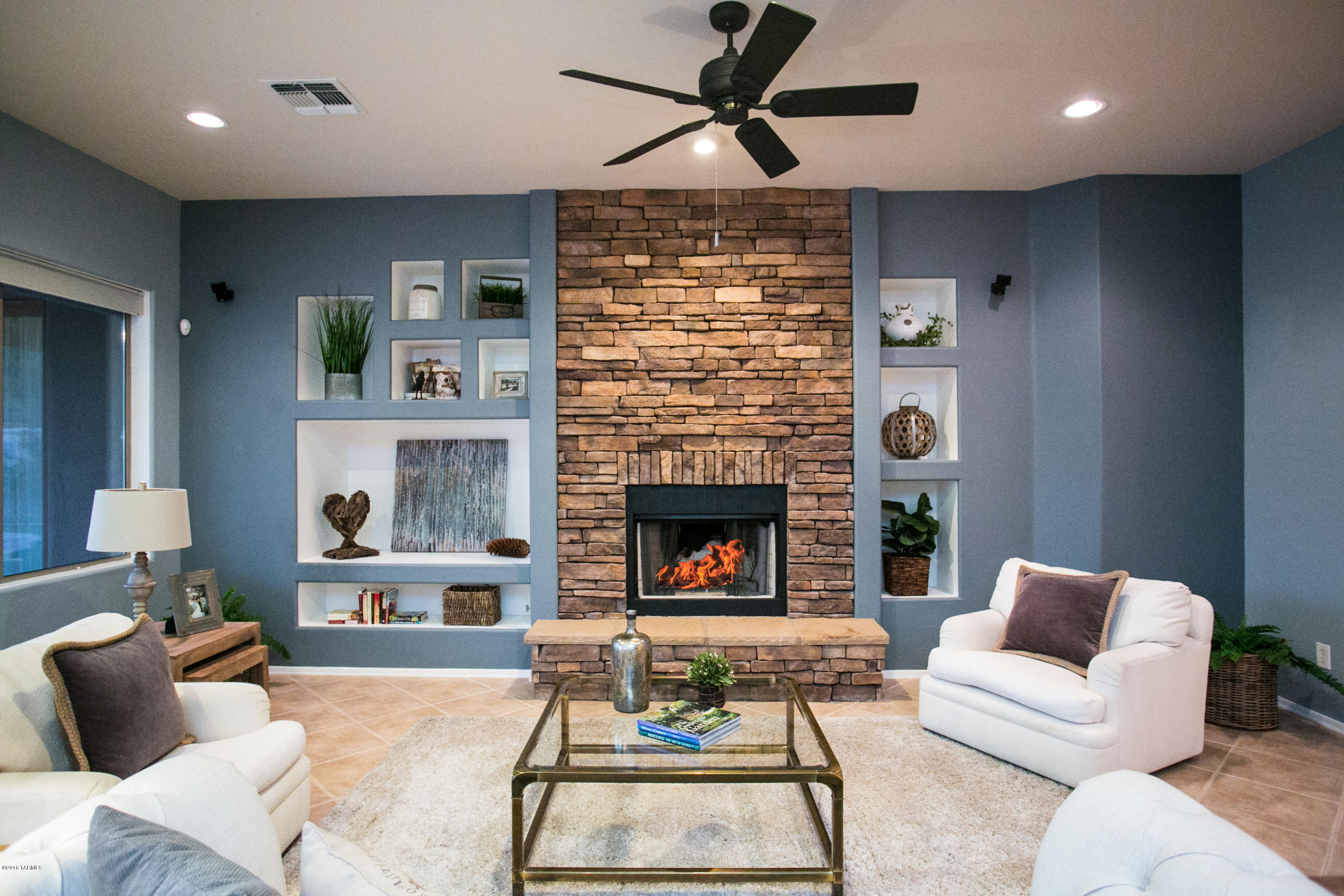 6115 N Placita Manantial La Paloma