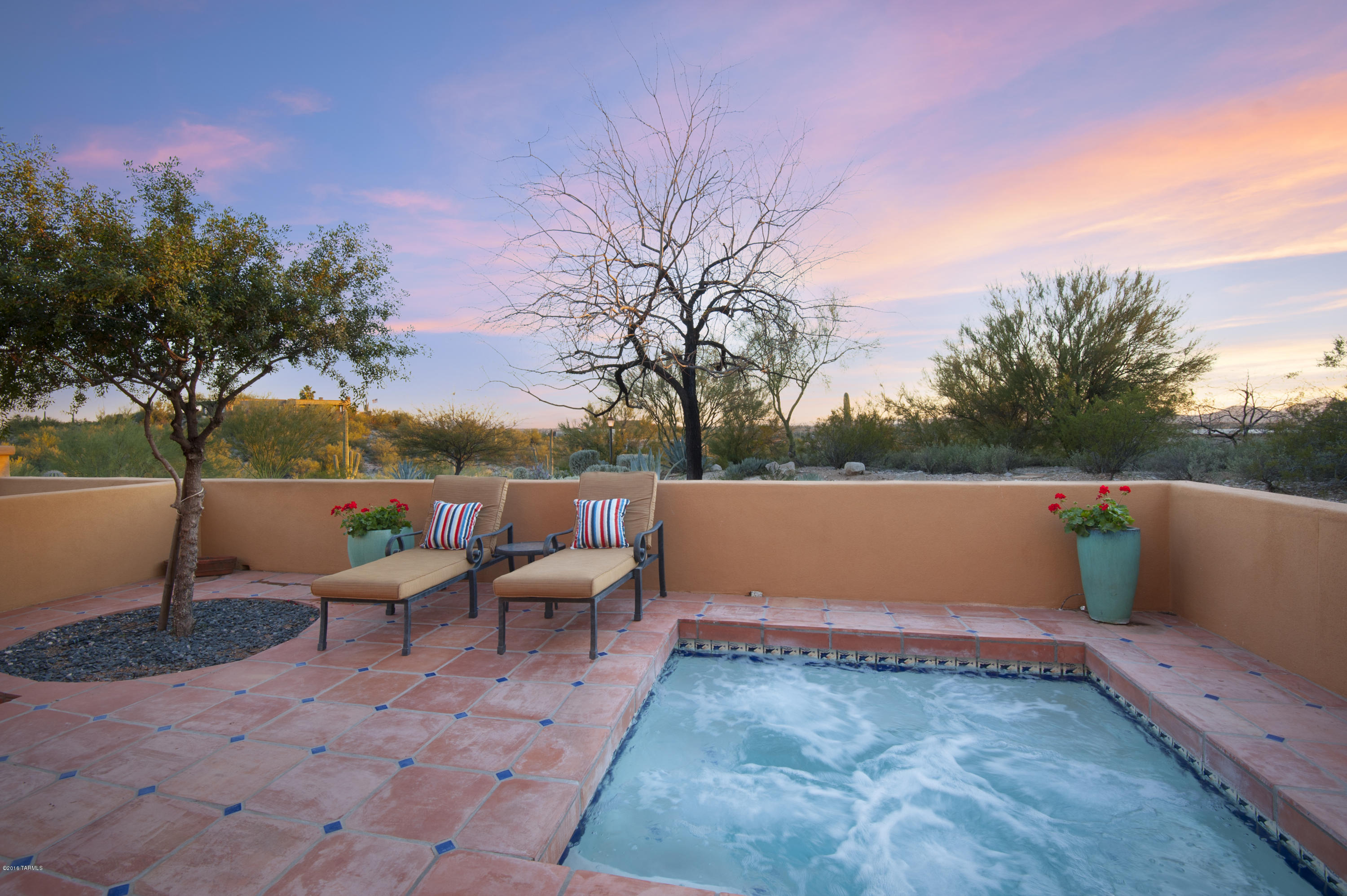 3616 E Placita Lindura