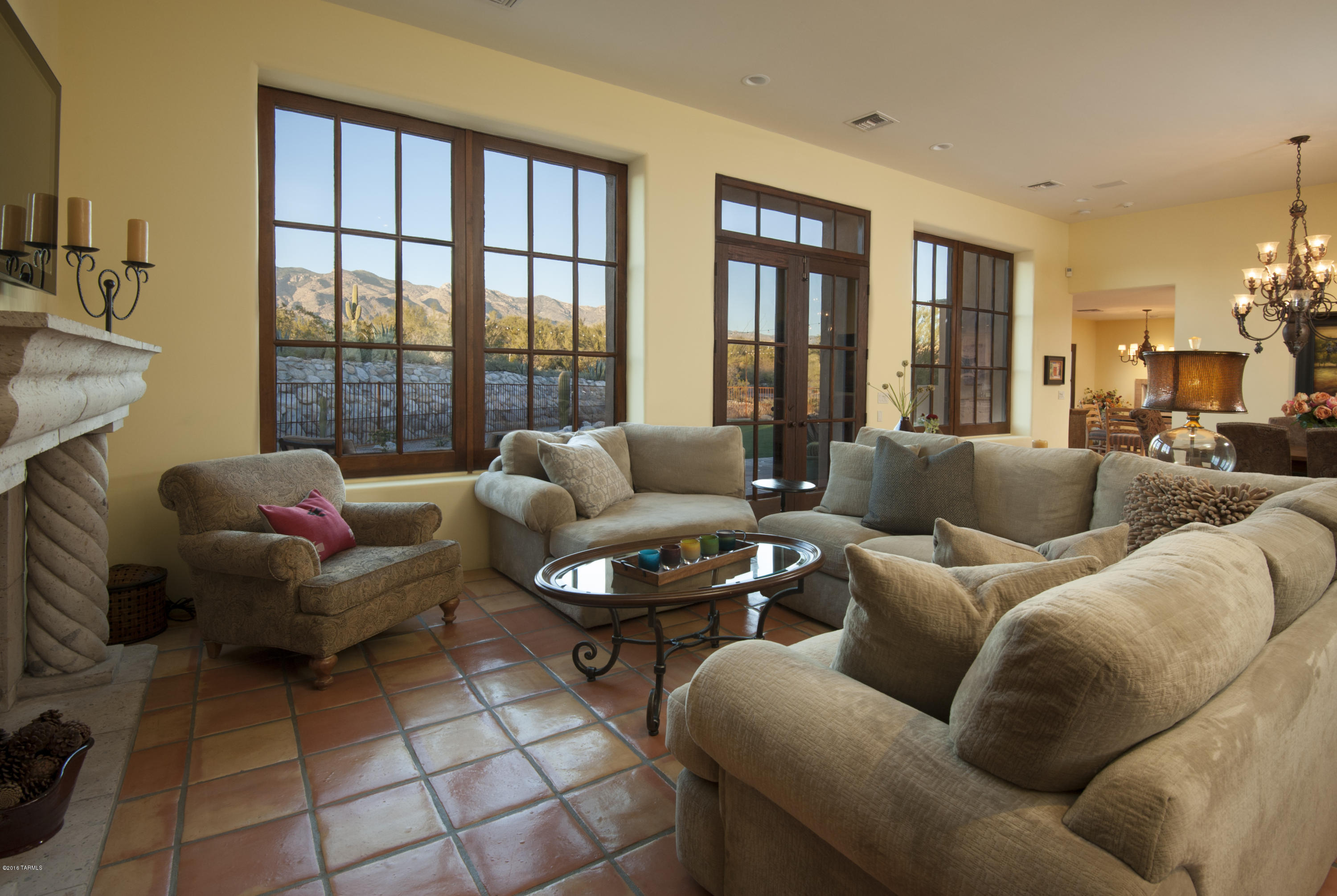 3616 E Placita Lindura