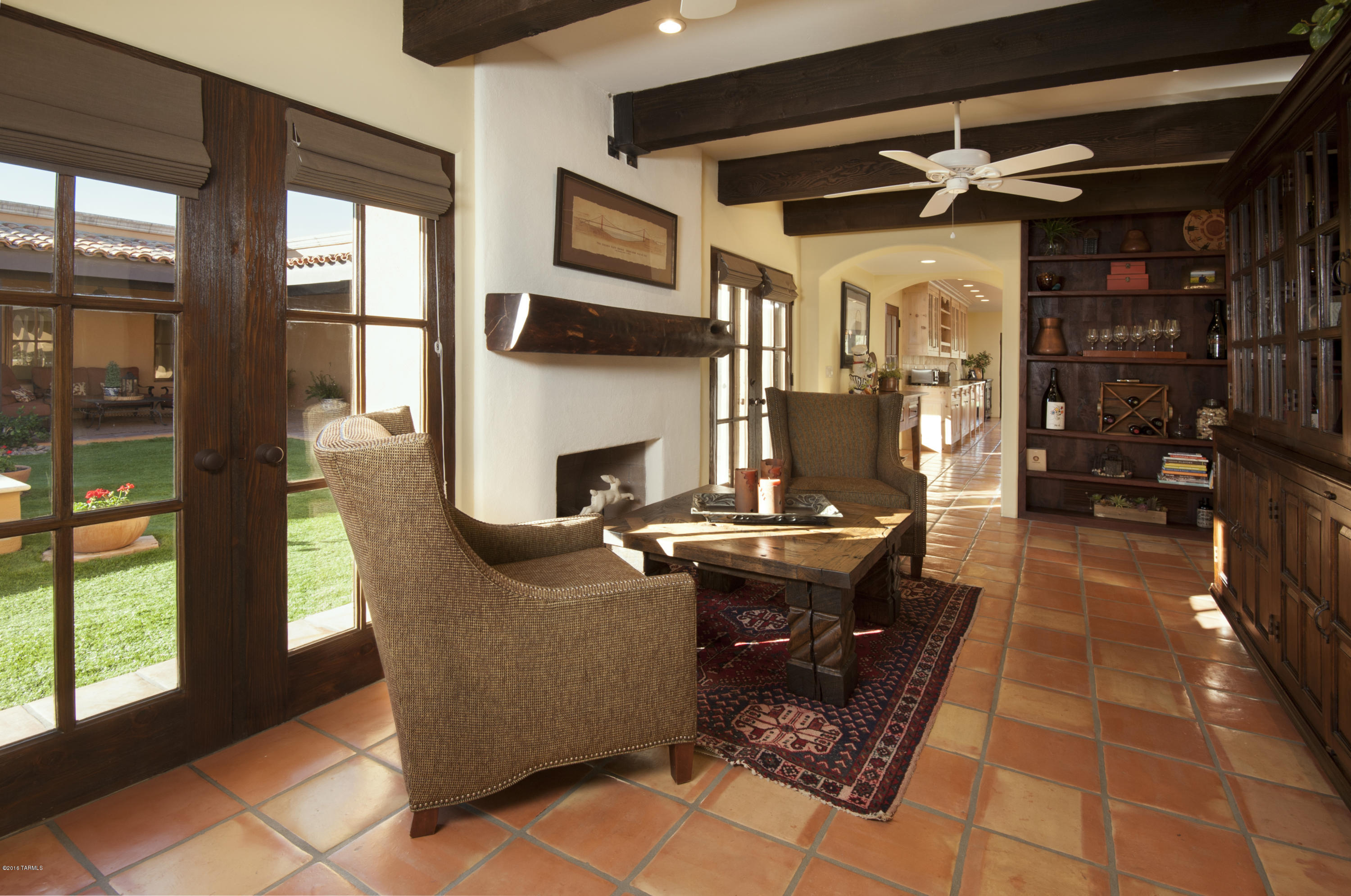 3616 E Placita Lindura