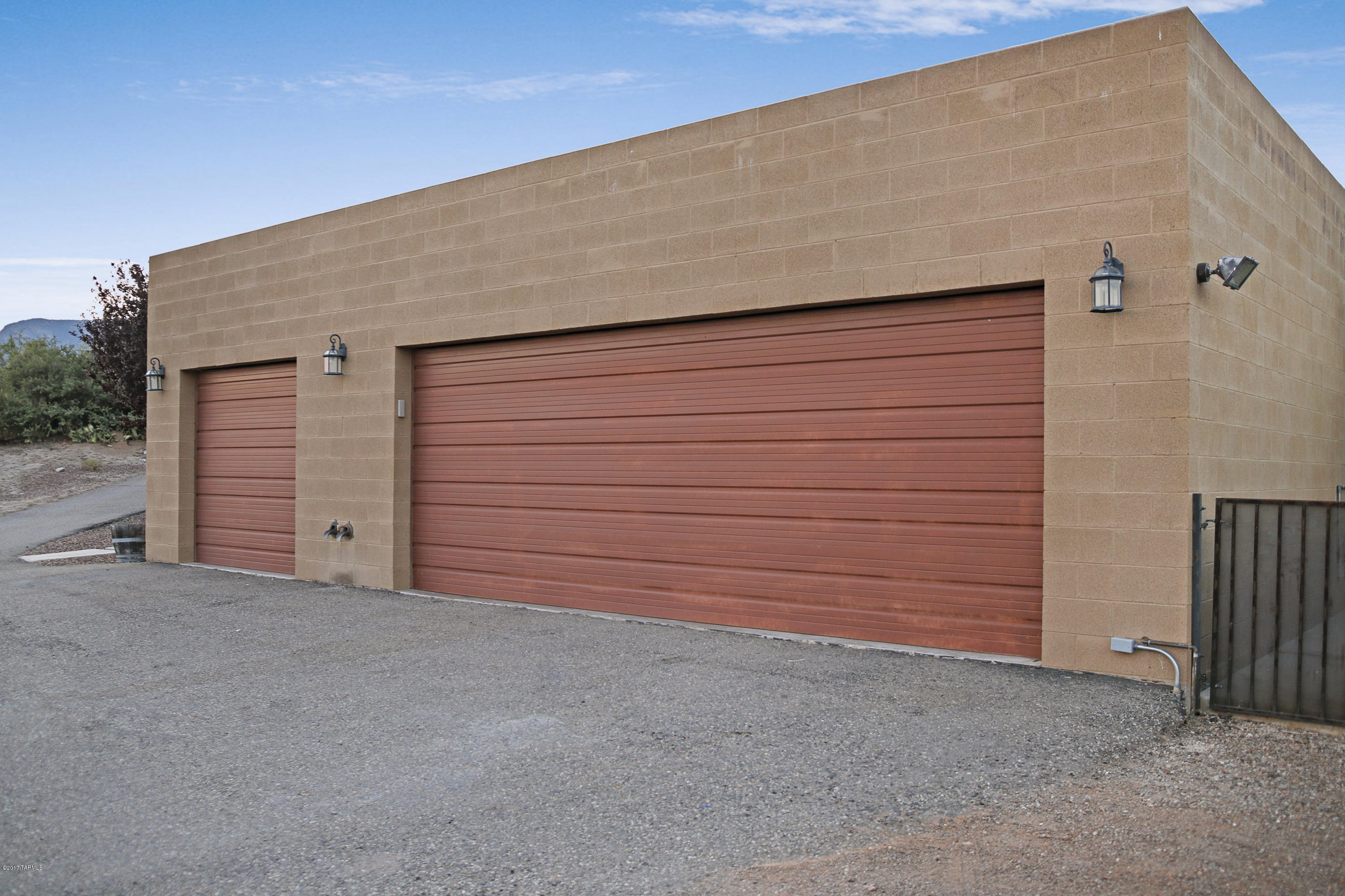 15675 N Equestrian Trail