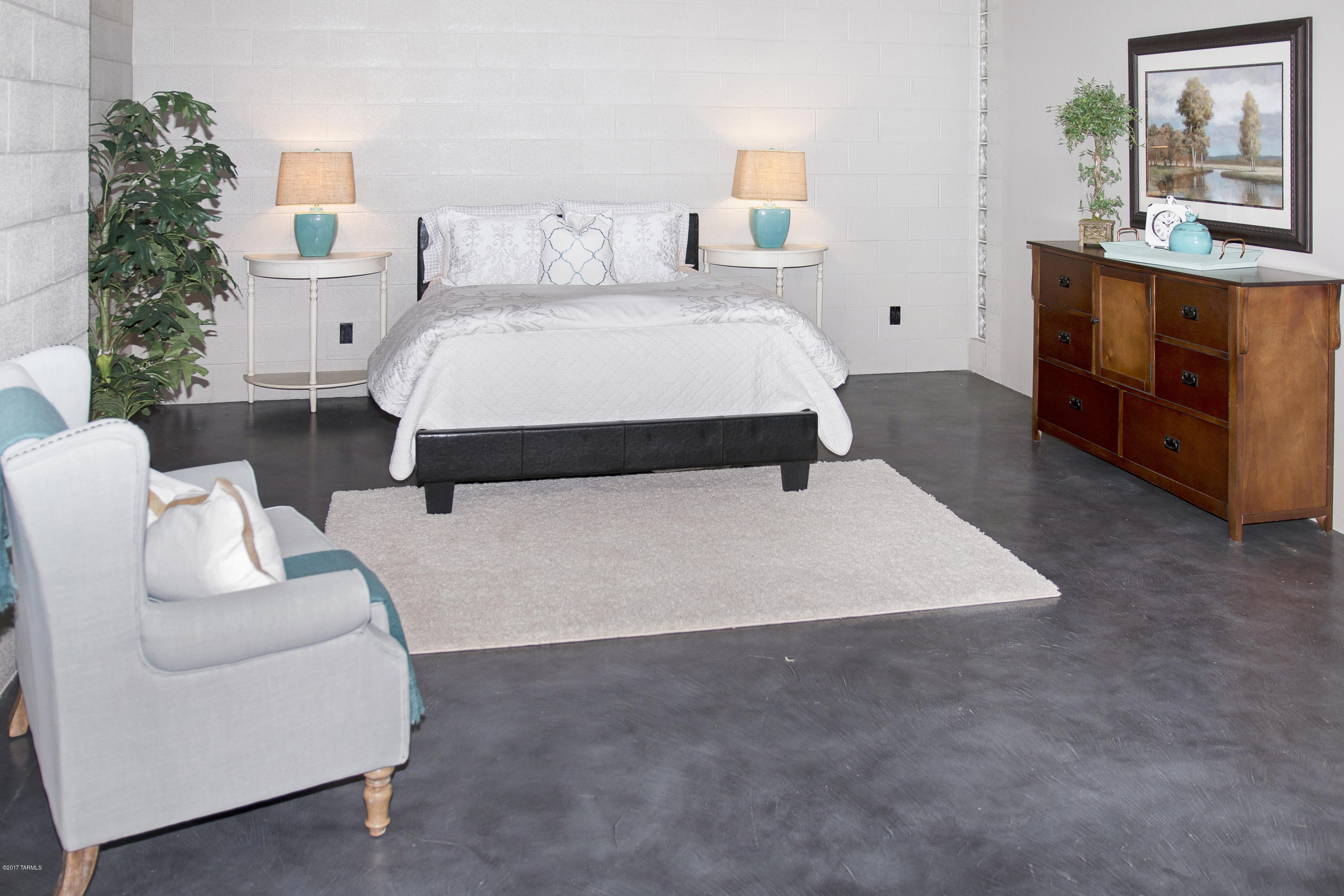 15675 N Equestrian Trail