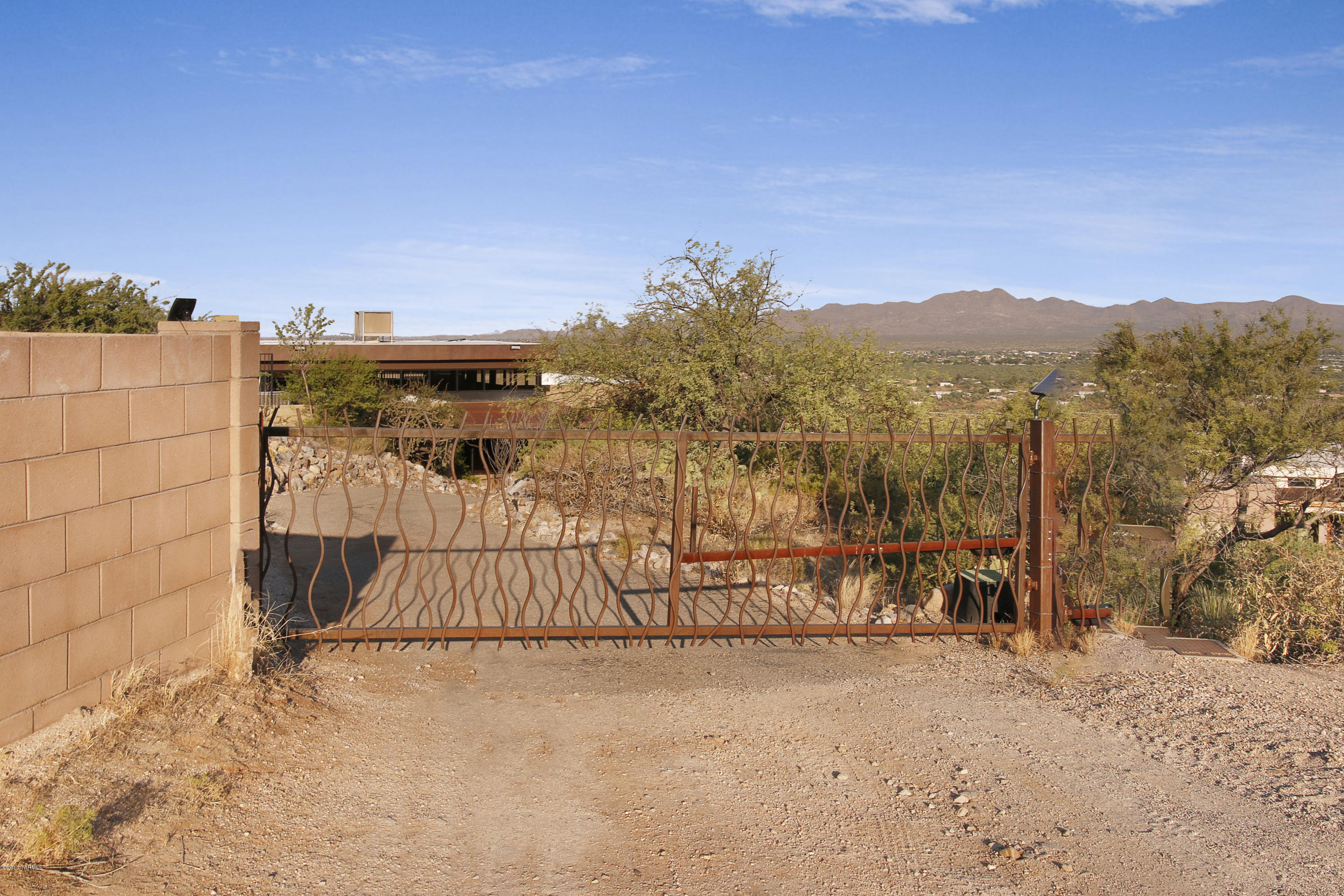 15675 N Equestrian Trail