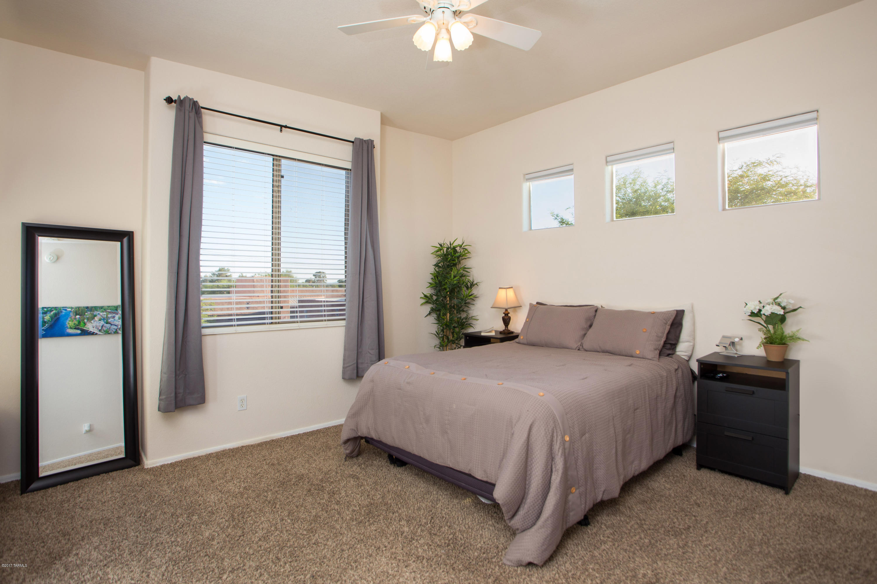 5141 E Calle Vista De Colores