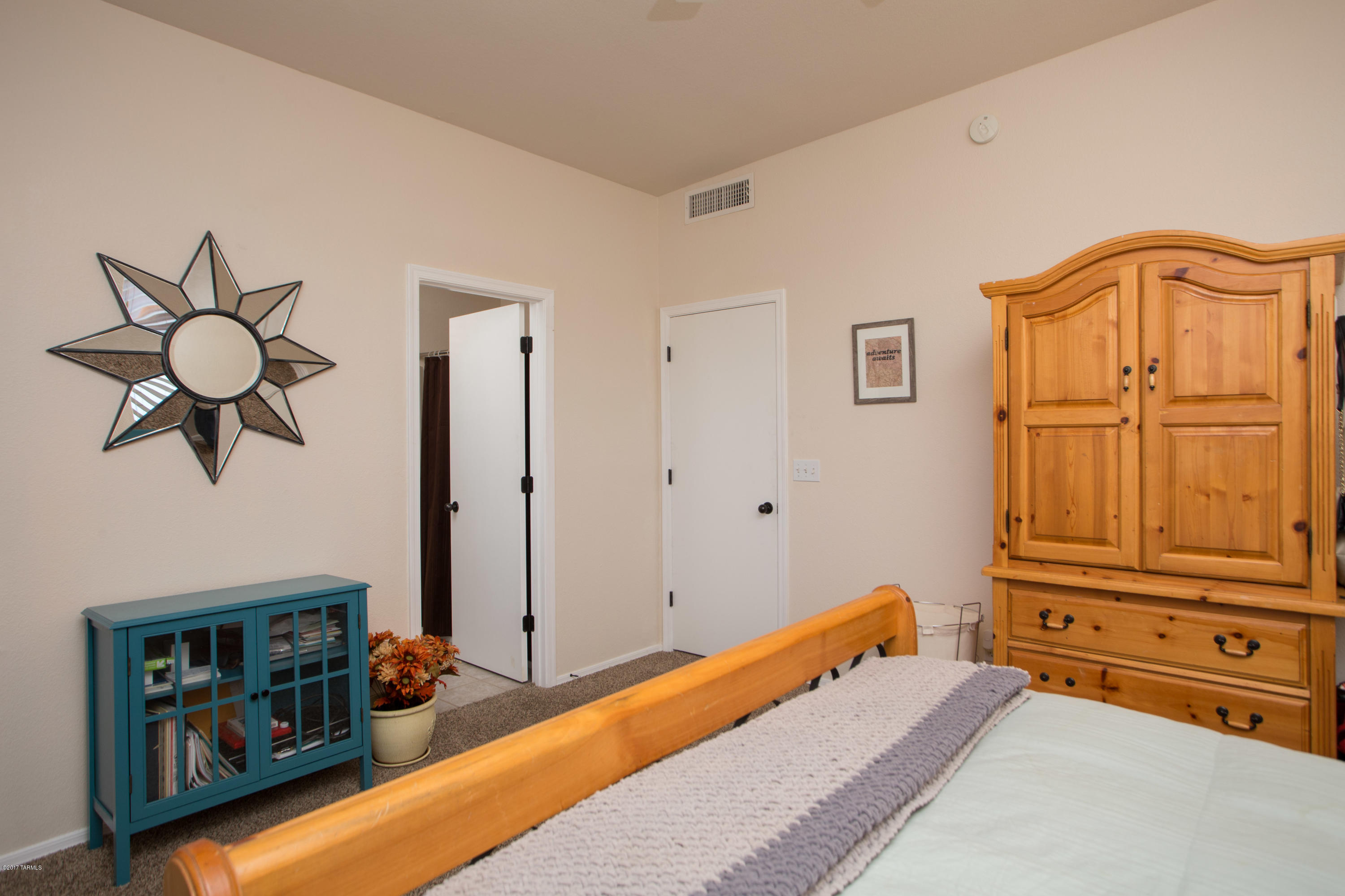 5141 E Calle Vista De Colores