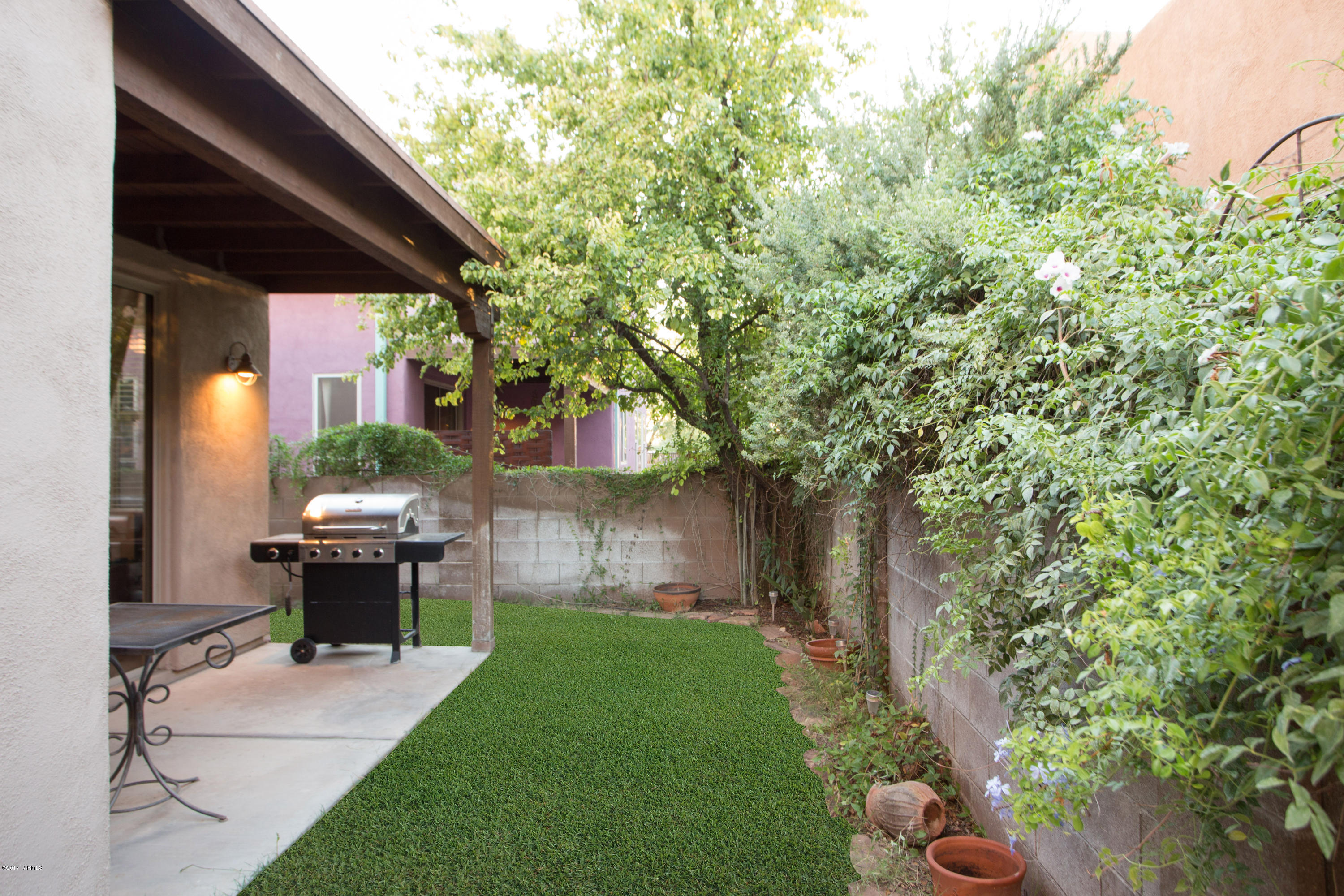 5141 E Calle Vista De Colores