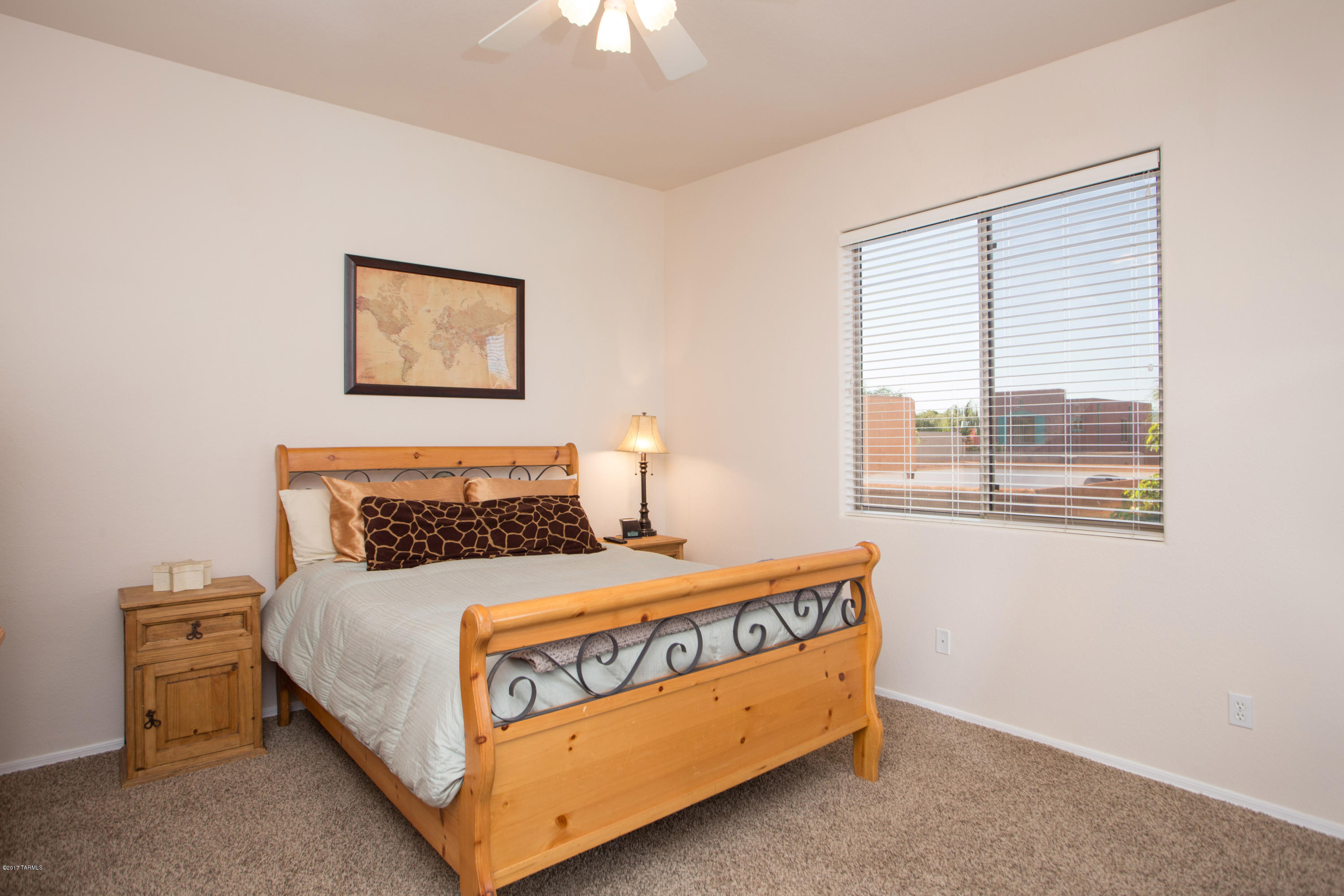 5141 E Calle Vista De Colores