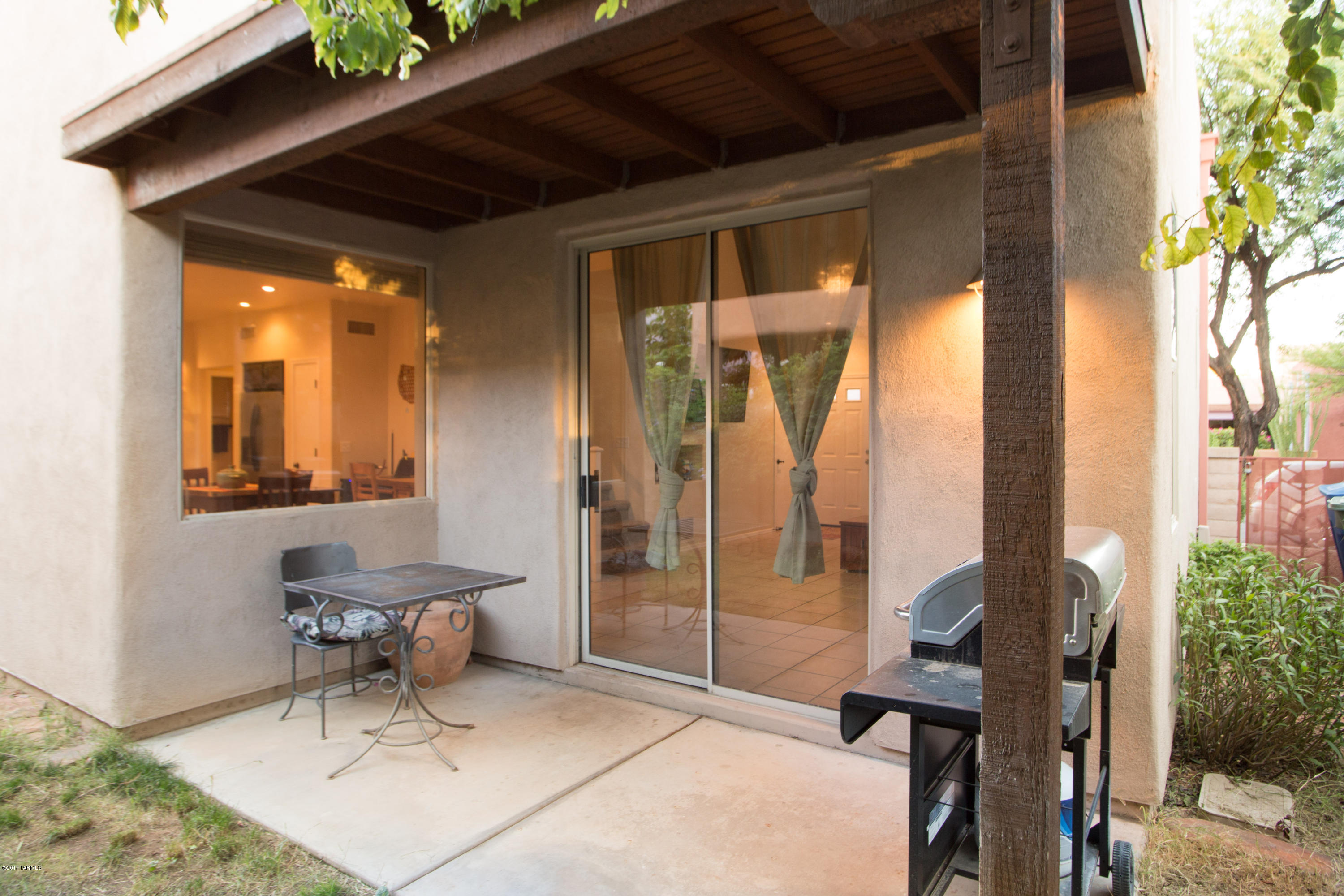 5141 E Calle Vista De Colores