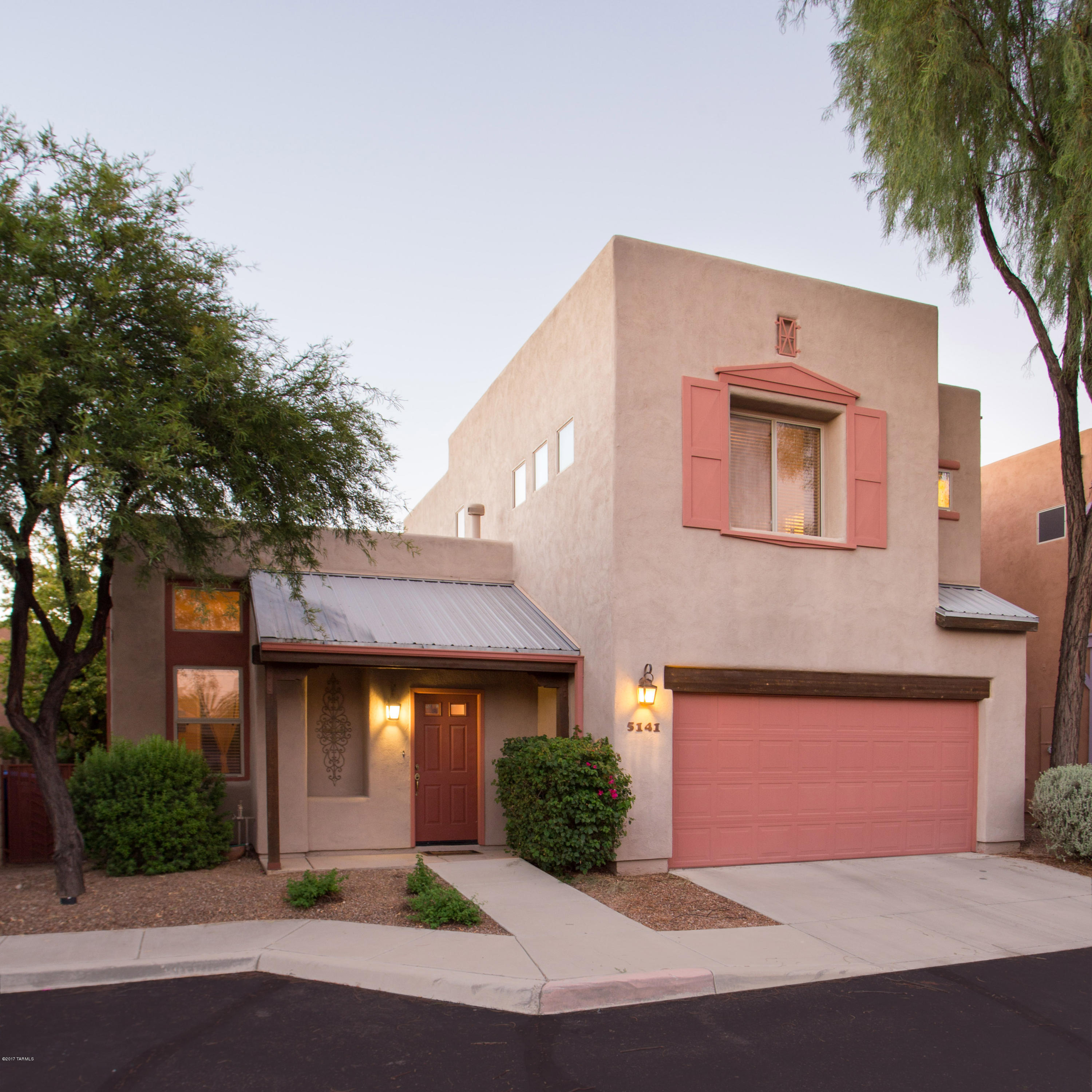 5141 E Calle Vista De Colores