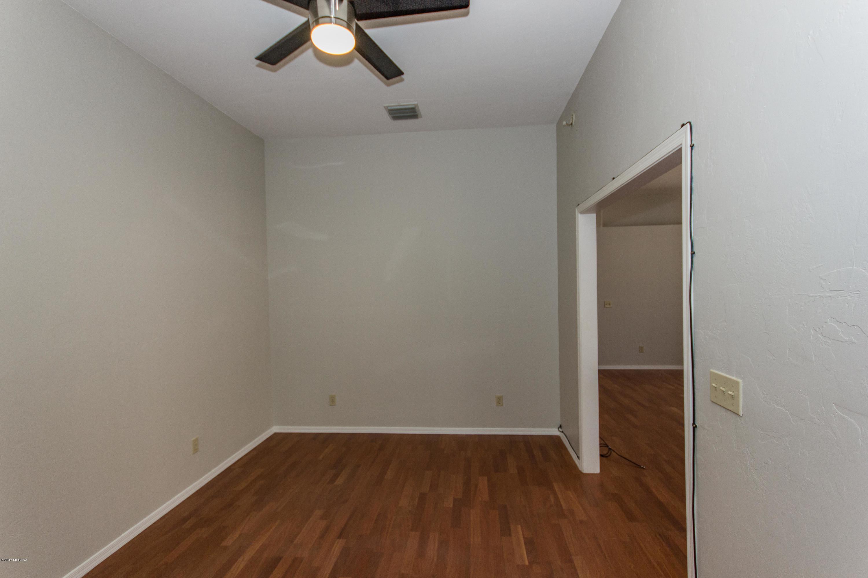 6536 N Shadow Bluff Drive
